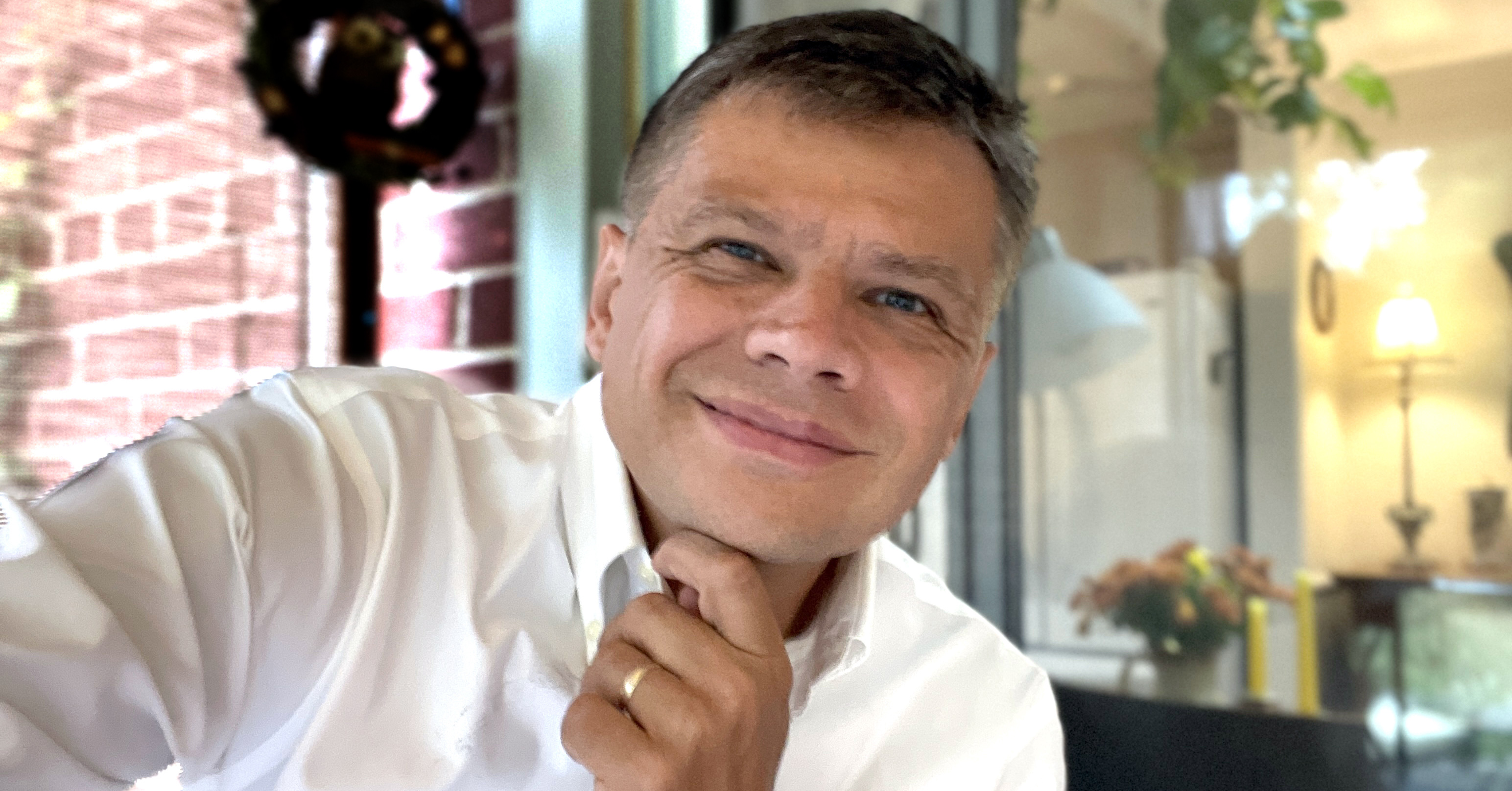 Top Toronto Real Estate Broker Realtor Serge Rybitsky